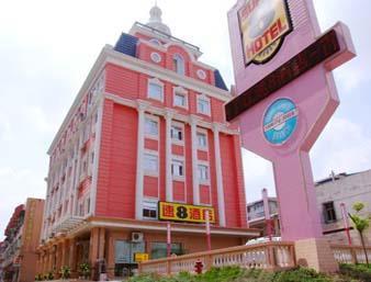 Super 8 Hotel Wuhan Yangtze River Qingshan ภายนอก รูปภาพ